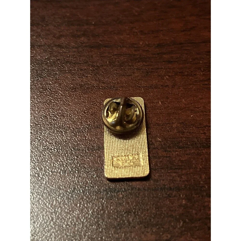 1988‎ Calgary Winter Olympics University Of Calgary UC Red Lapel Hat Pin